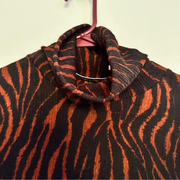 H&M Knitted Midi Dress, fitted, size M - Picture 2 of 4